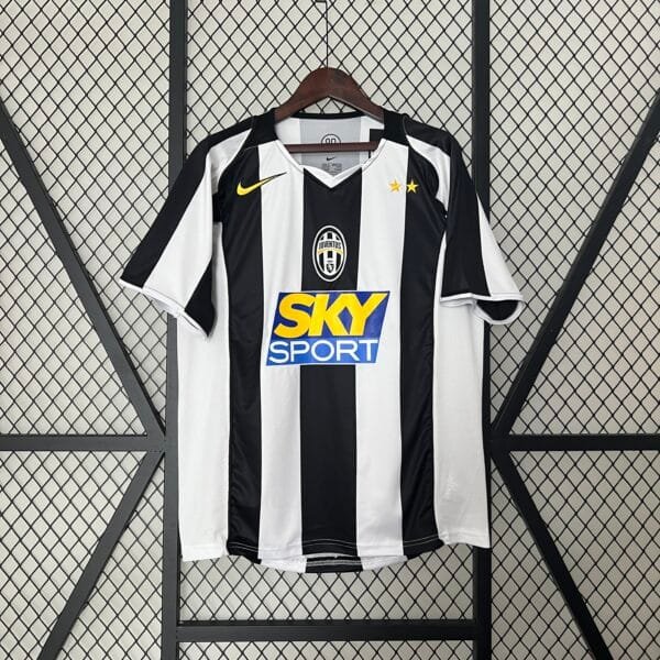 Camisa Retrô Juventus 04/05 Casa