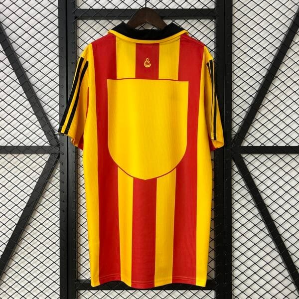 Camisa Retrô Galatasaray 99/00 Casa - Image 2